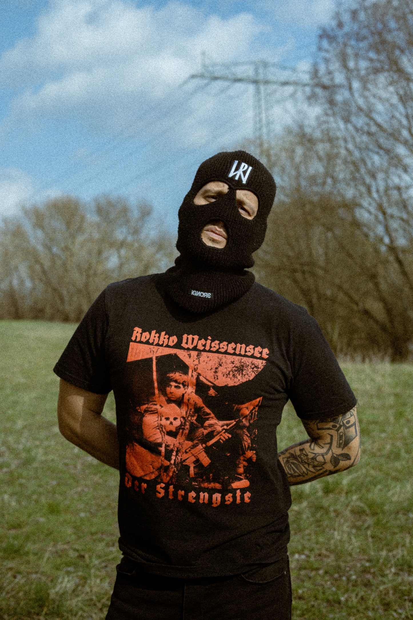 "Der Strengste" T-Shirt (roter Print)