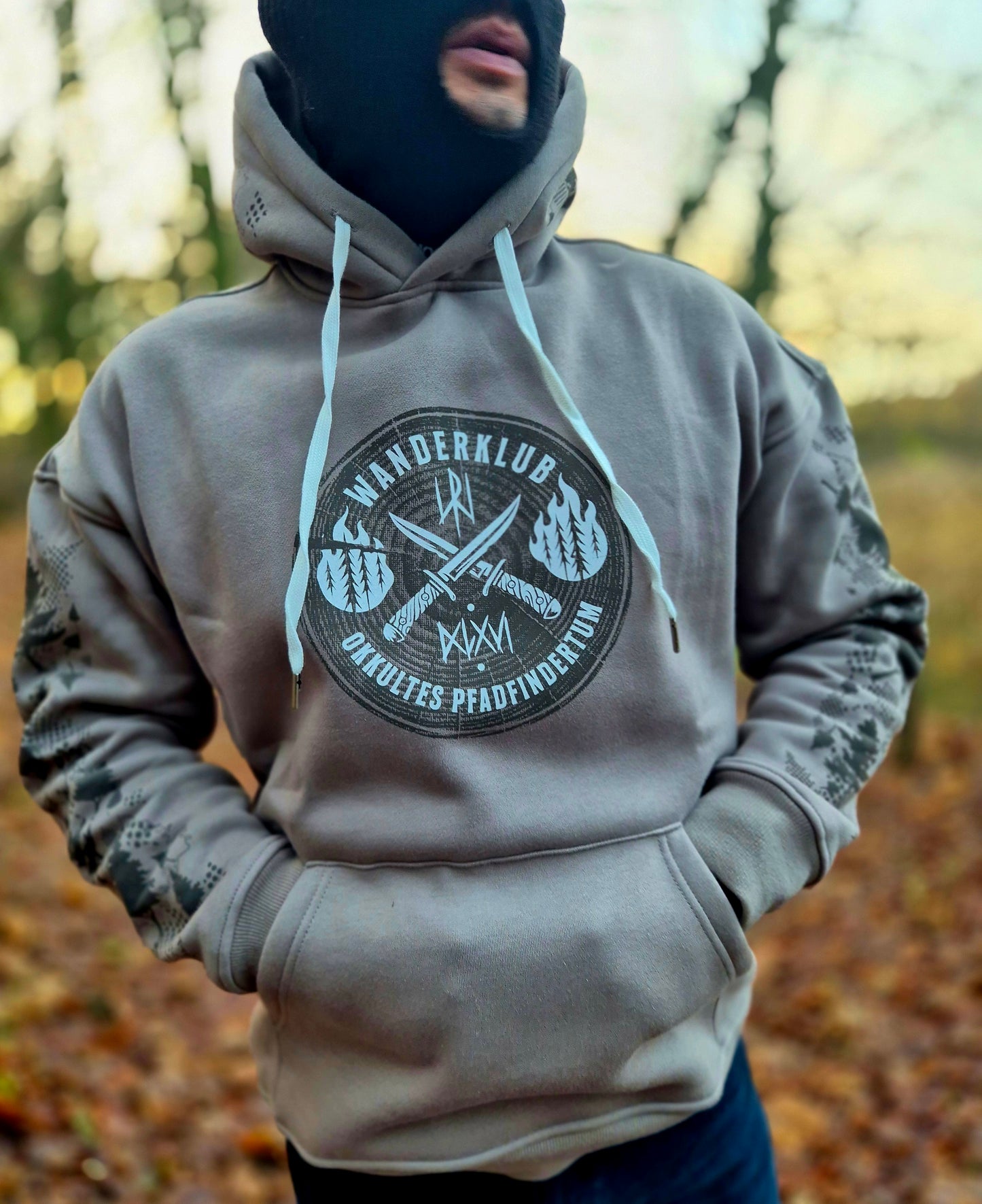 Wanderklub Hoodie – “Okkultes Pfadfindertum”
