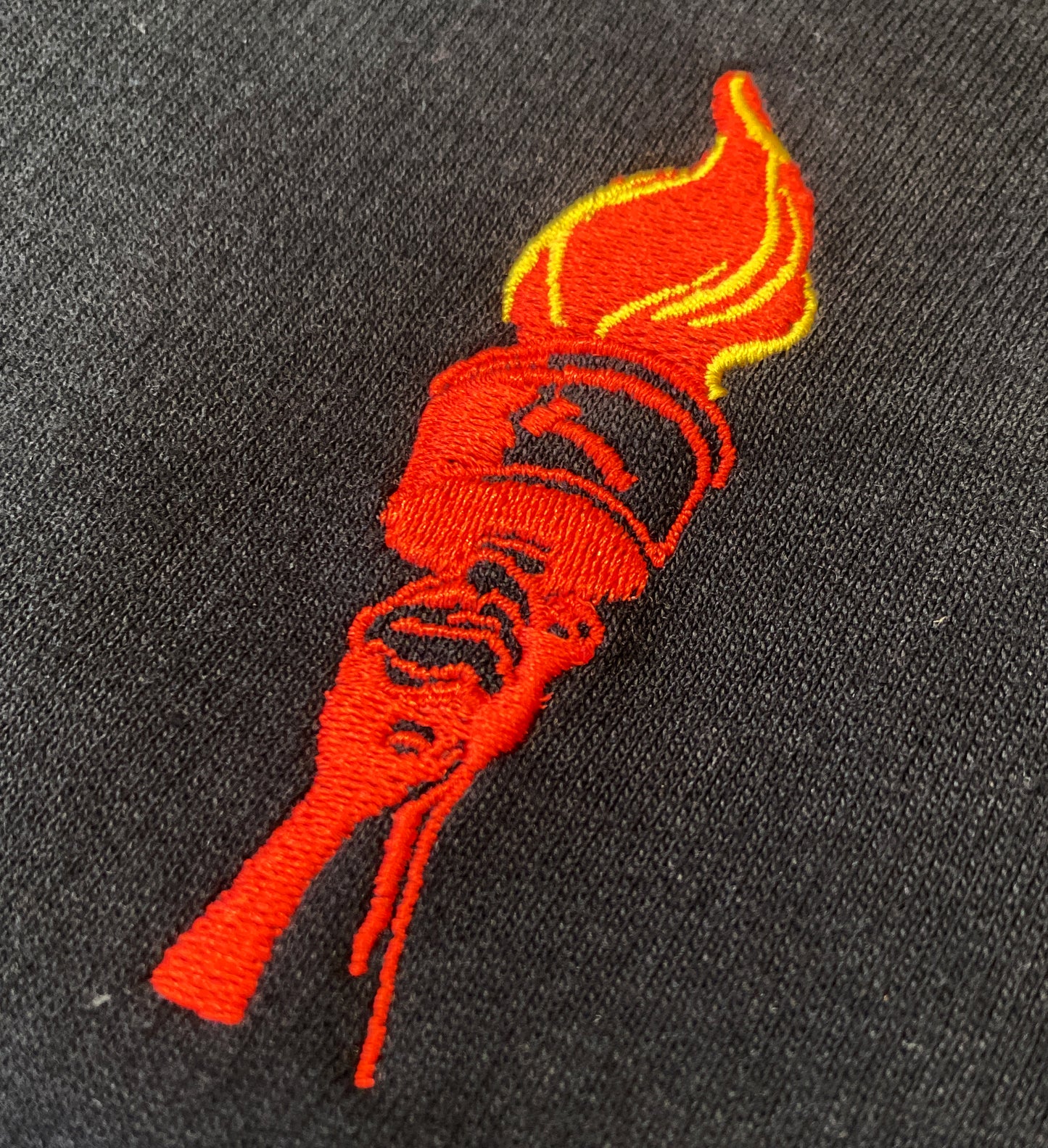 Rokko Weissensee - "Einsam sterben die Tapferen" Stick Hoodie (black/red)